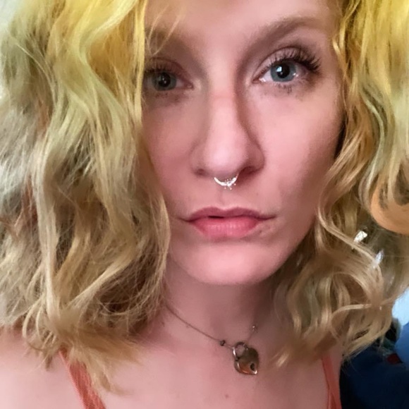 Meet your Posher, Bunny! - Picture 6 of 14